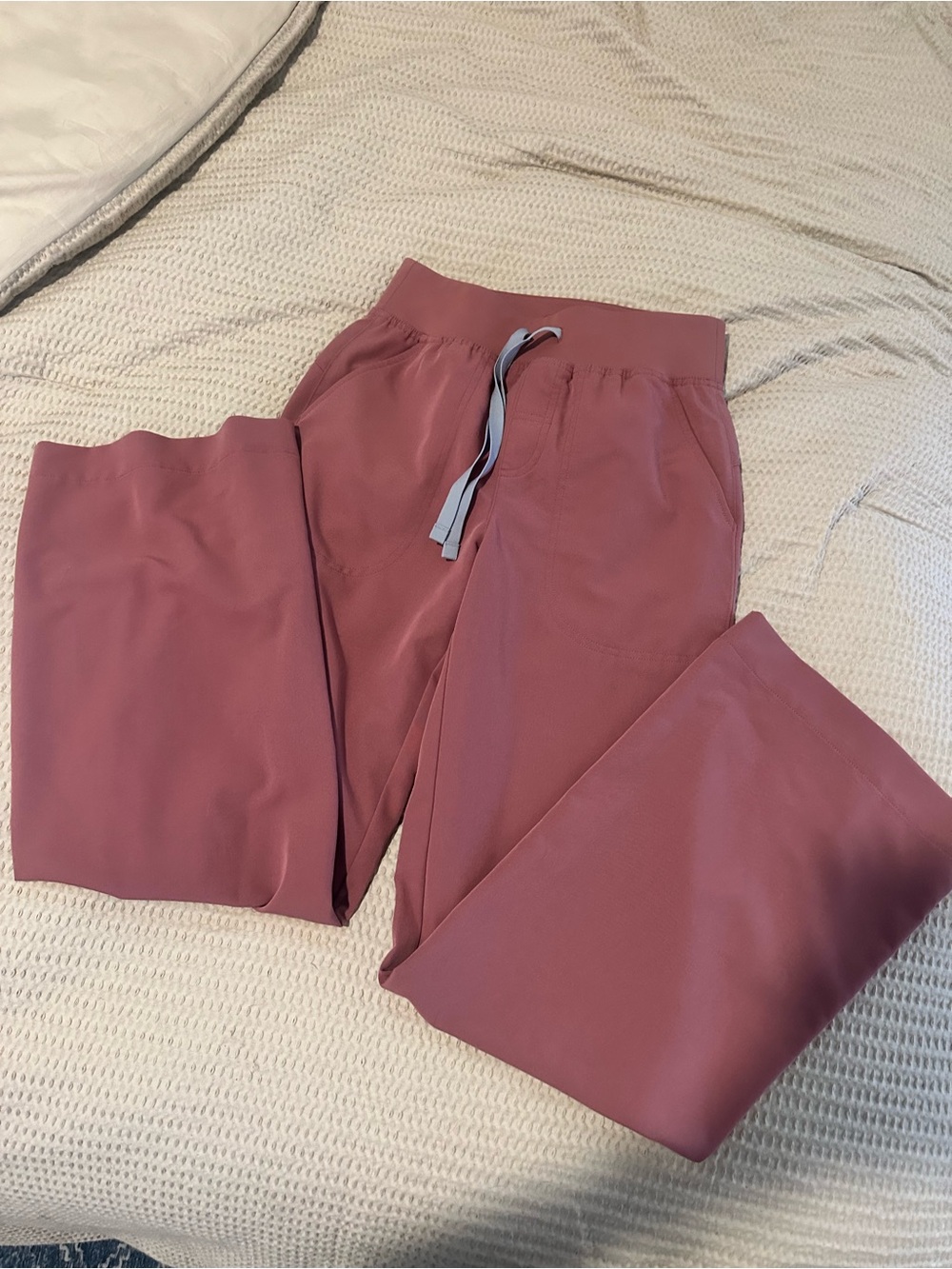 Figs Mauve Isabel Wide Leg Scrub Pants - XS - worn 1x - Picture 4 of 5